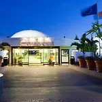 إلبا لانزاروتي رويال فيليدج فندق 4*