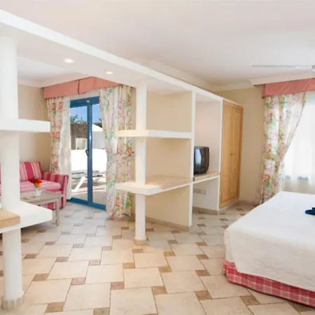 Elba Lanzarote Royal Village 4* Плайя-Бланка