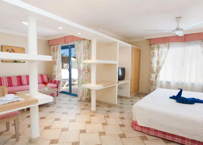 Elba Lanzarote Royal Village 4* Плайя-Бланка